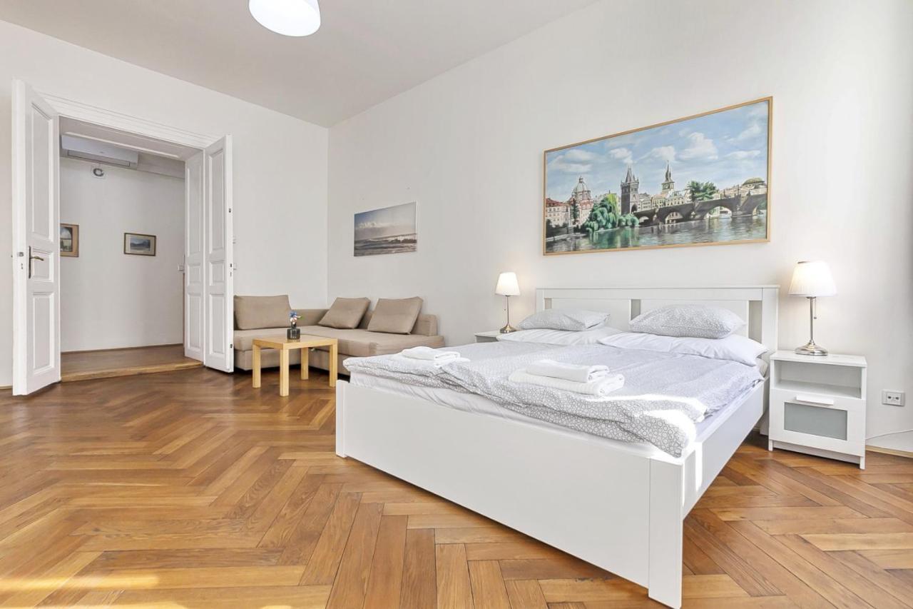 Aparthotel Wenceslas プラハ エクステリア 写真