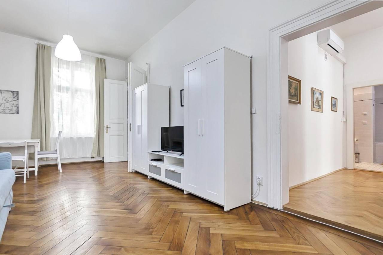 Aparthotel Wenceslas プラハ エクステリア 写真