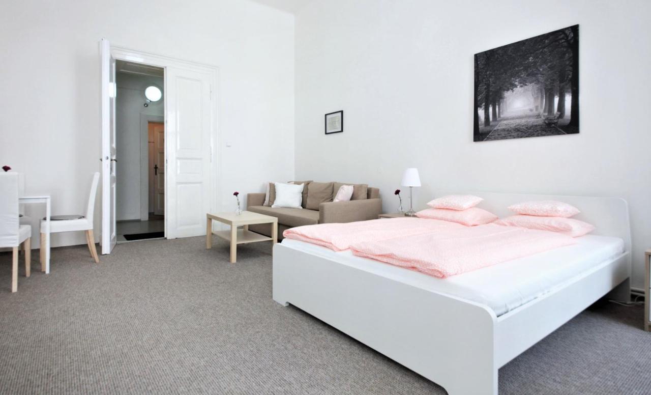 Aparthotel Wenceslas プラハ エクステリア 写真